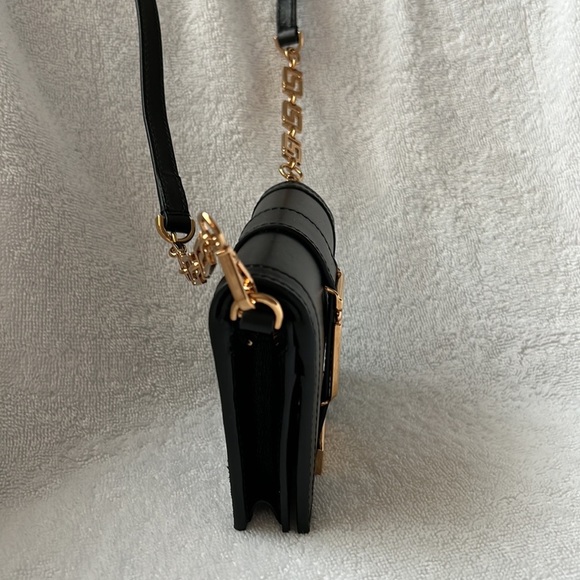 Versace greca goddess chain wallet crossbody bag NWT - Picture 7 of 12